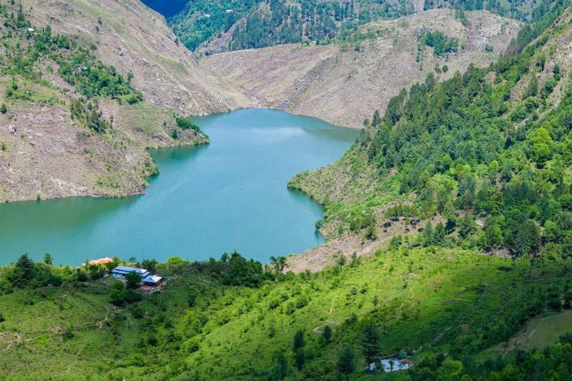 zal-zal-lake-azad-kashmir-4405230_1280